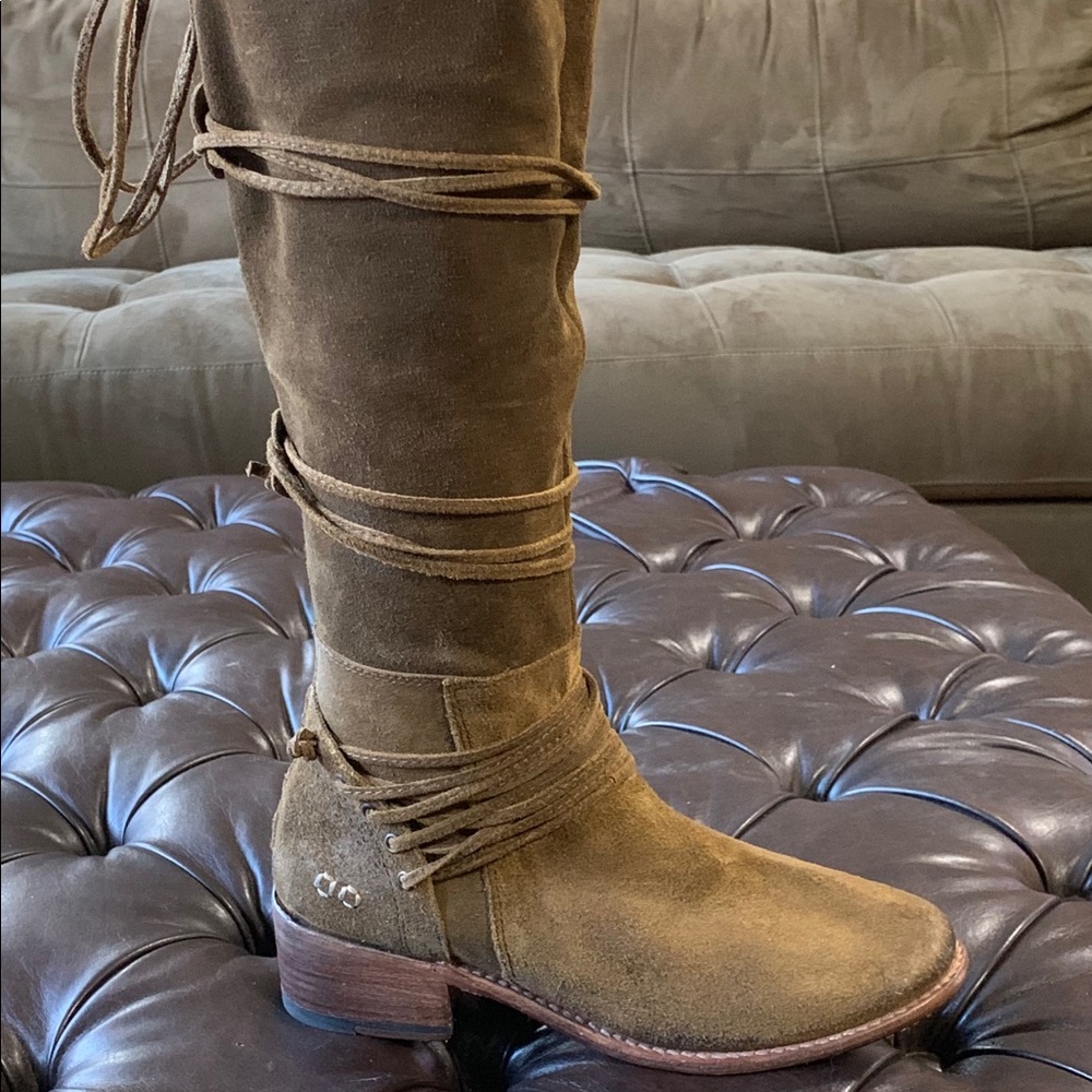 Bed/Stu NWT size 8 Redmond women’s boots